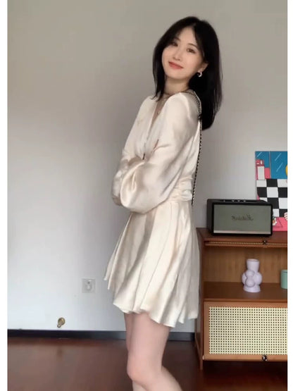 KUAN JI summer new style French elegant and gentle ladylike dress short V-neck high waist slimming
