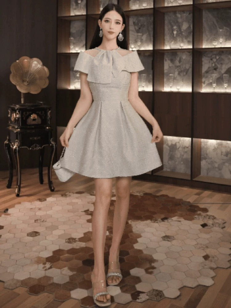 European station niche dress women's summer small high-end slimming temperament super good-looking waist A-line skirt