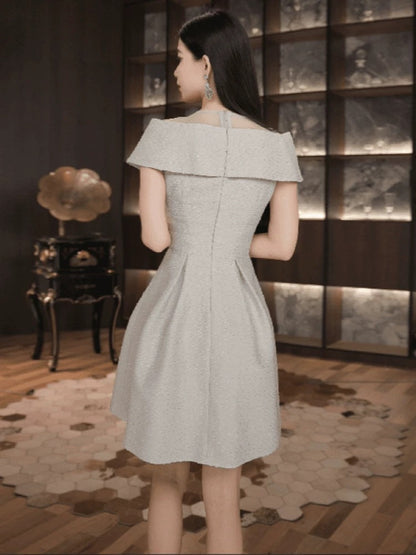 European station niche dress women's summer small high-end slimming temperament super good-looking waist A-line skirt