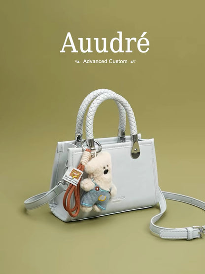 Auudre's sophisticated and chic niche handbag for women, a new 2026 style, fashionable crossbody bag for commuting.