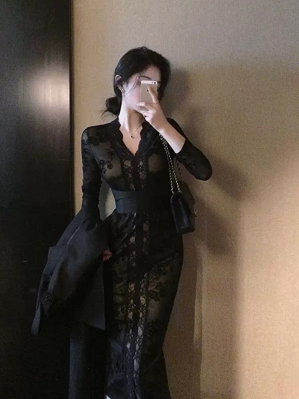 Lin Guanguan French sexy black lace dress, hip-covering skirt, beautiful and unique, long skirt with royal sister style.
