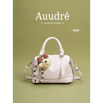 Auudre's sophisticated and chic niche handbag for women, a new 2026 style, fashionable crossbody bag for commuting.