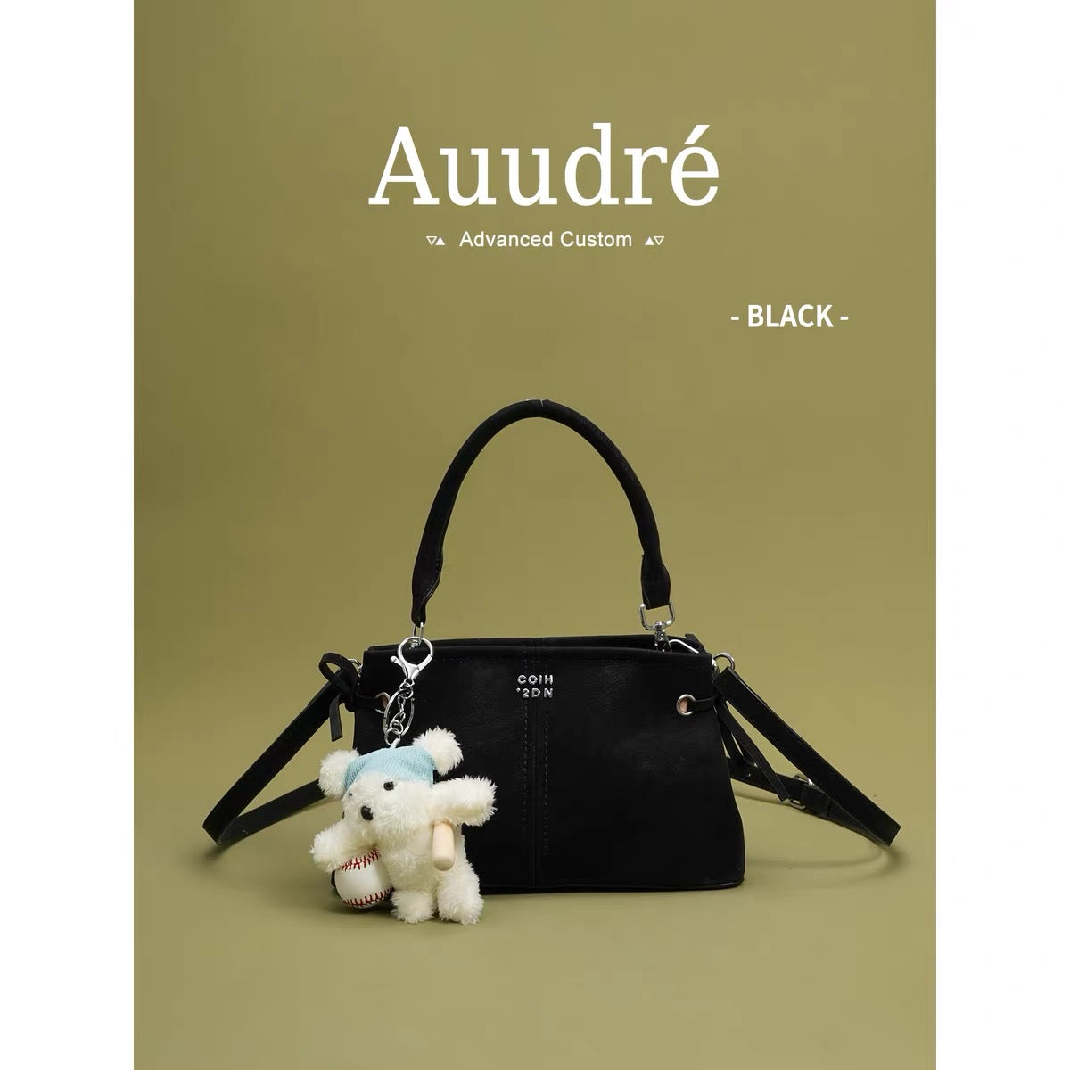 Auudre's sophisticated and stylish niche handbag for women, a new summer 2026 design, perfect for commuting and as a crossbody bag.