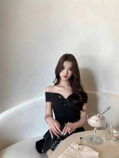 French gentle style embroidered floral one-shoulder bow dress 2024 Xia Xin waist slimming black skirt
