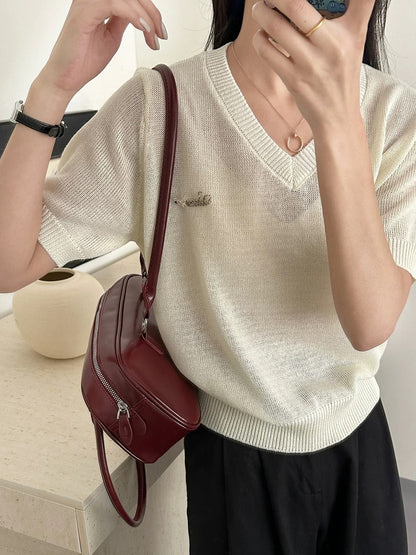 Summer V-neck hollow thin short-sleeved high-end and beautiful knitted sweater women's ice silk top 2025 new T-shirt