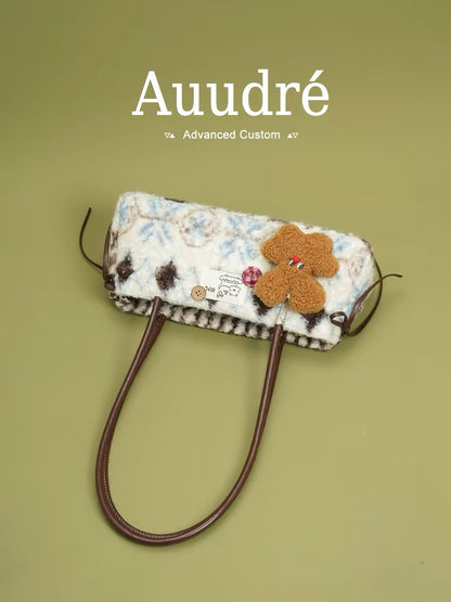Auudre Original Niche Design Furry Shoulder/Underarm Bag for Women, 2026 New Summer Style, Plush Commuter Bag