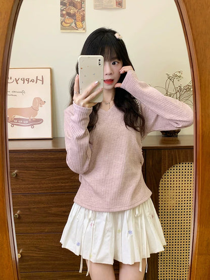 Cream Universe Embroidered V-neck pink sweater long-sleeved T-shirt for women, Japanese gentle style waist-cinching inner top