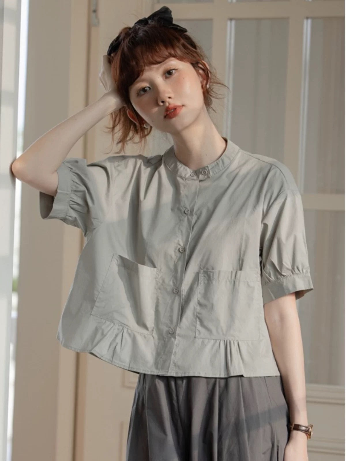 Japanese retro petite round neck short-sleeved shirt female 2025 summer new design bubble sleeve chic top