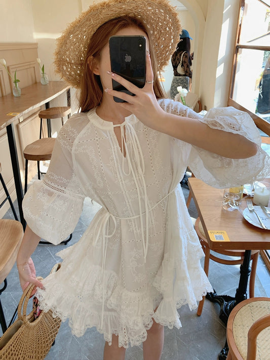 Bingbing is here丨【Well-behaved·Female】Pure and lazy puff-sleeved dress, simple loose lace skirt