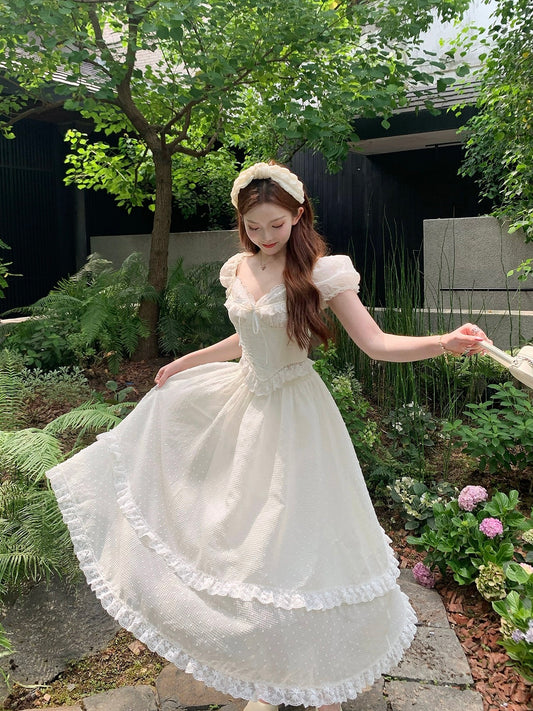 Bingbing is here丨【Mirror Sweet Tea】Niche Heavy Industry Retro French Top Lace Polka Dot Long Skirt Suit