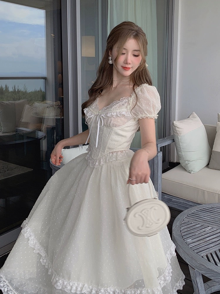 Bingbing is here丨【Mirror Sweet Tea】Niche Heavy Industry Retro French Top Lace Polka Dot Long Skirt Suit