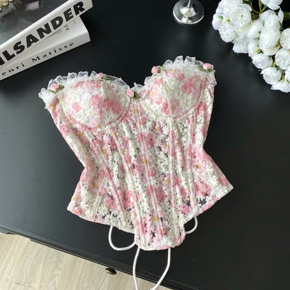Sweet and alluring three-dimensional floral strapless vest, feminine lace-up waist corset, fishbone embroidered sleeveless top for women to wear as outerwear.
