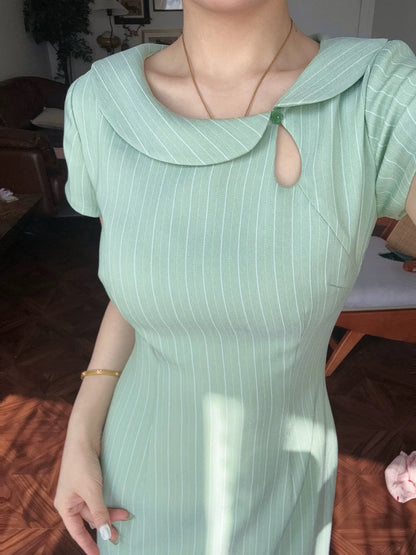 Lei Yingjun-Love Lotus-Summer New Chinese Asymmetrical Doll Collar Striped Contrast Color Elegant Cheongsam-JF6332