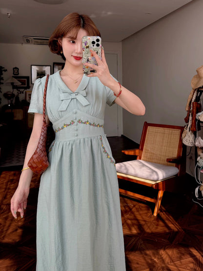 Lei Yingjun-Mint Letter-Summer French Temperament Floral Embroidery V-Neck Bowknot Dress-JF6219