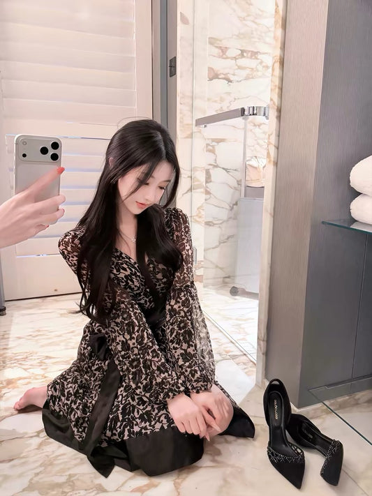 Ye Jia Nailah - High-end Elegance Lantern Long-sleeved Sun Protection One-piece Waist-cinching Tie-waist Women's Dress