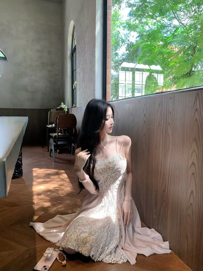 Ye Jia Nailah's "A Moment of Bloom" Extra Heavyweight Design! Silk-Patchwork Water-Soluble Lace Suspender Dress for Women