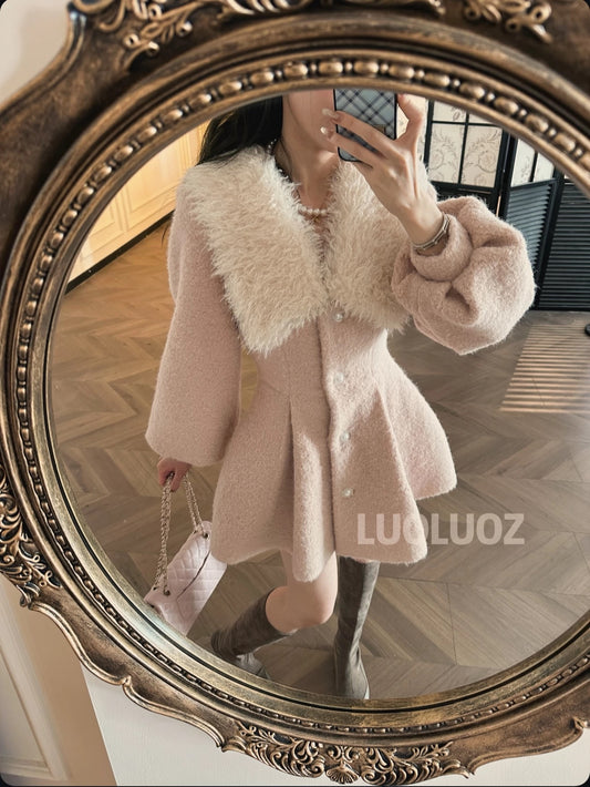 LUOLUOZ【Neon Dream】High-End Elegant Short Coat with Furry Collar and Slim Waist CC289