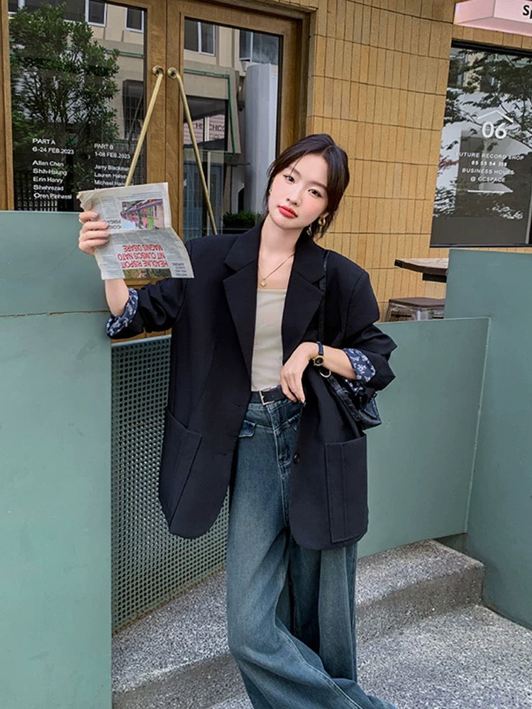 Black floral stitching long-sleeved small suit women's autumn 2025 new casual loose slim straight jacket trend