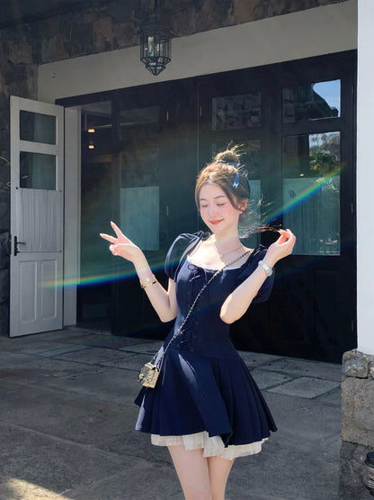 Q Girl's Home New Senior/Blue suspenders short sleeves can be detached and worn in two ways College style dress is slim and thin