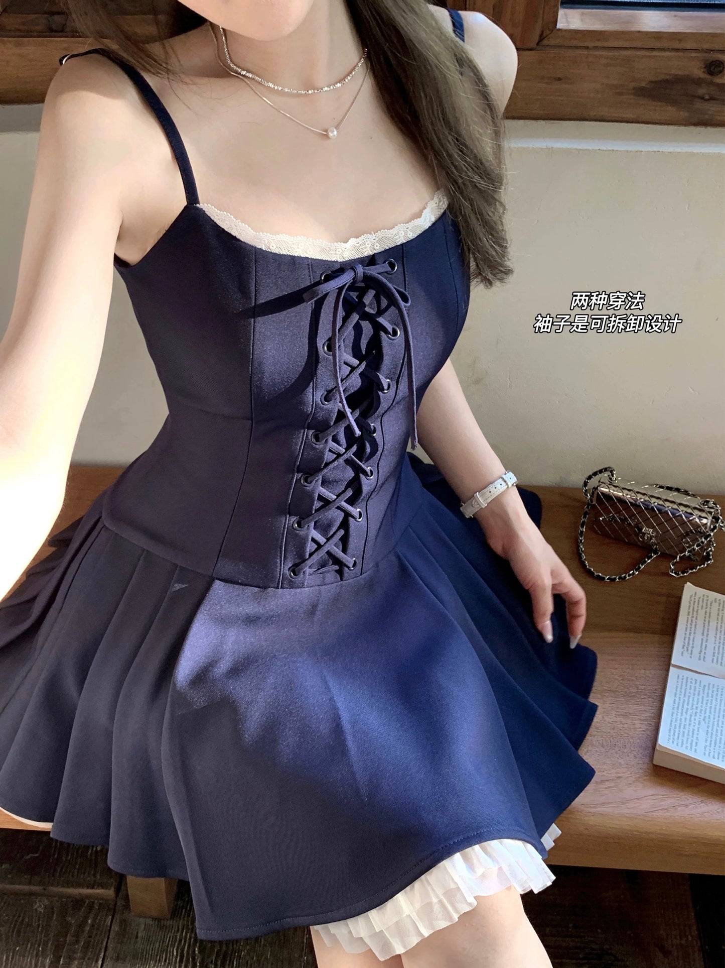 Q Girl's Home New Senior/Blue suspenders short sleeves can be detached and worn in two ways College style dress is slim and thin