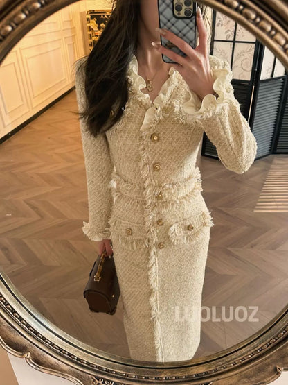 LUOLUOZ【Beiping Rendezvous】Elegant Long Dress with Fringe Trim and a Slim Waist JF105