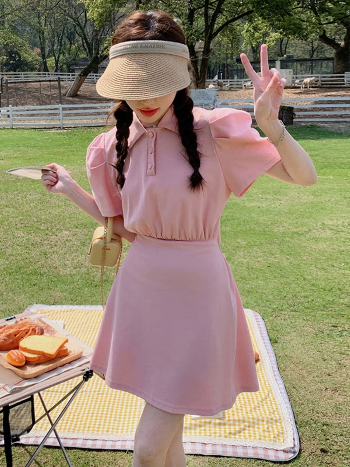 Pink girl careful polo backless dress for women summer and Korean styl Lee Nhi Boutique Pink girl careful polo backless dress for women summer and Korean styl Lee Nhi Boutique