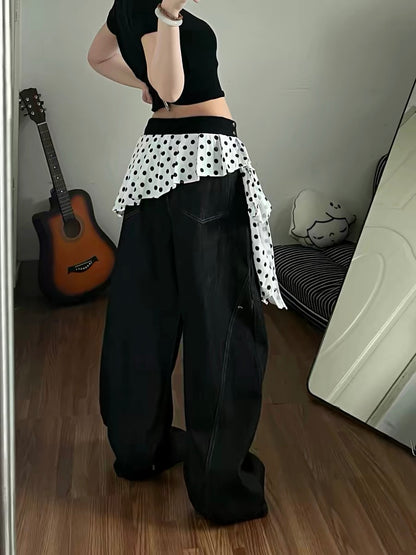 Korean style polka dot wide-leg jeans with lace-up design, layered with curved blades, exuding a sexy and stylish vibe.