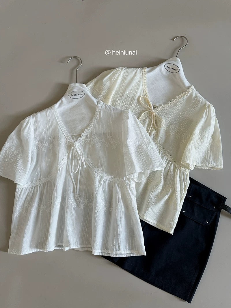 [In Stock] Lace V-neck Sweet Tie-up Shirt Women's New Short-sleeved Personalized Versatile Pure Cardigan Top