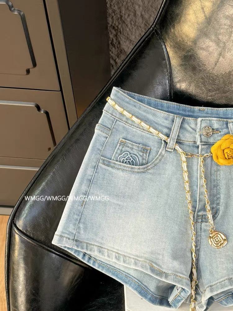 Women's light blue denim shorts, 2026 new style, color-blocked belt, camellia embroidery, Chanel-inspired straight leg casual pants