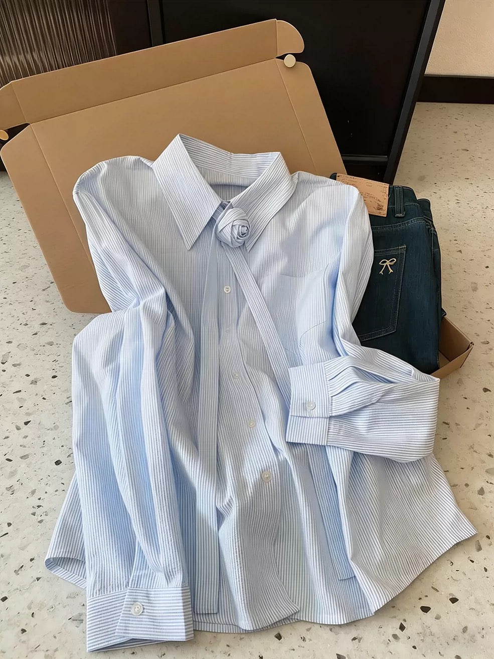 Korean-style high-end striped shirt with 3D floral embellishments, perfect for layering in spring, loose fit, versatile long-sleeved shirt jacket.