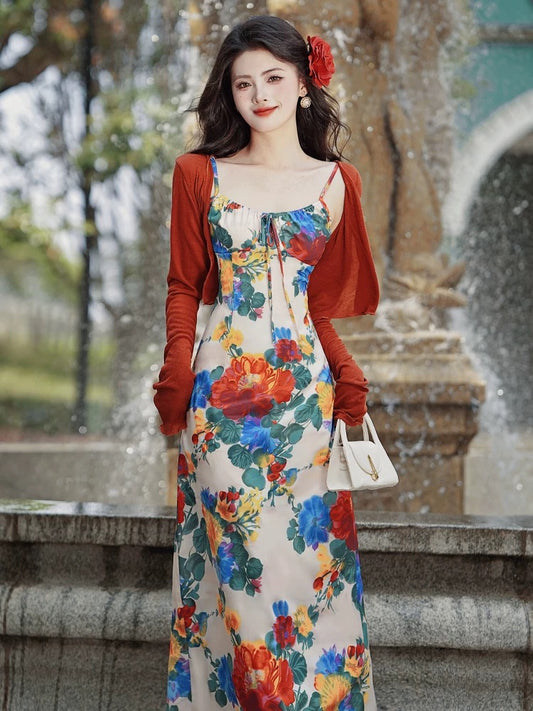 Beach travel and vacation style, Hong Kong style, beautiful oil painting floral suspender dress and retro suit