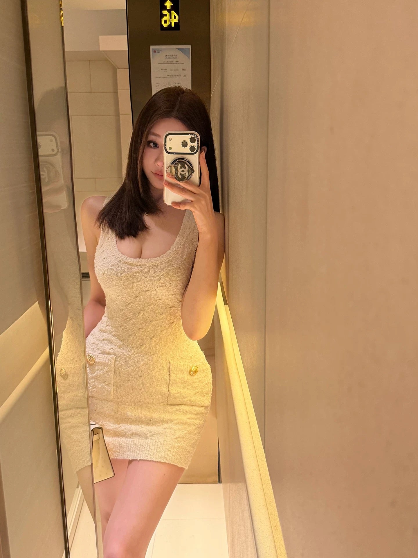 chicbyrr/Balma*in off-white tank top bodycon dress super flattering proportions