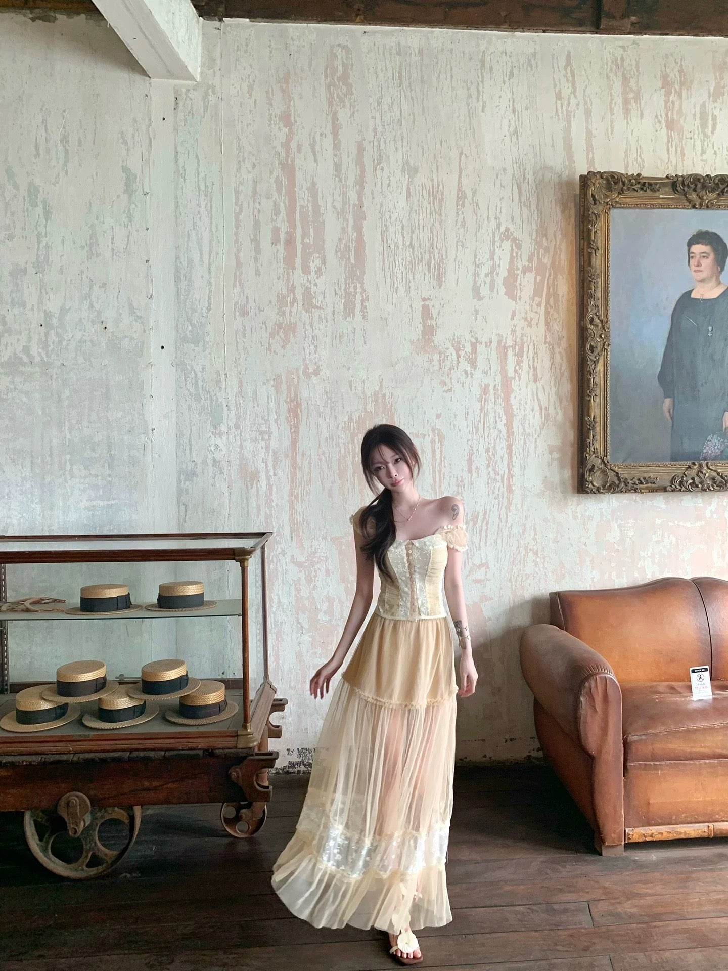 Suuuicee Temple Garden: Four-tiered spliced skirt with three-dimensional intricate embroidered lace mesh suit dress