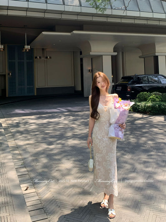 Mummy Cat Laying Eggs [Miss Friendship] 3D Lace Embroidered Rose Bodycon Spaghetti Strap Dress