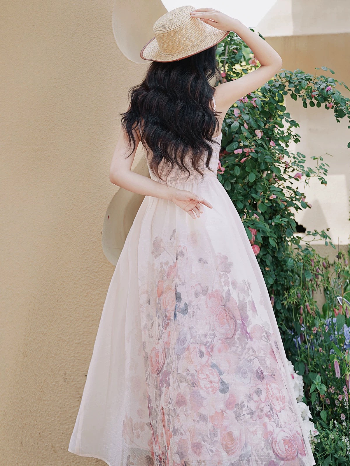 French romantic oil painting printed suspender dress for women summer 2024 new style temperament long skirt seaside beautiful skirt