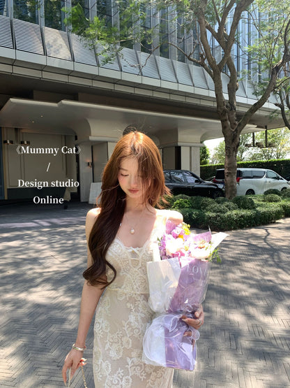 Mummy Cat Laying Eggs [Miss Friendship] 3D Lace Embroidered Rose Bodycon Spaghetti Strap Dress
