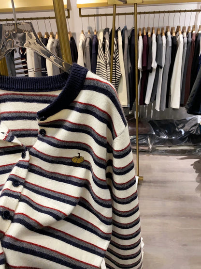 [Xiao Ai's Stall Photos] Fun and Youthful Pumpkin Embroidered Striped Cardigan for Women, New Autumn/Winter Style, Relaxed Fit
