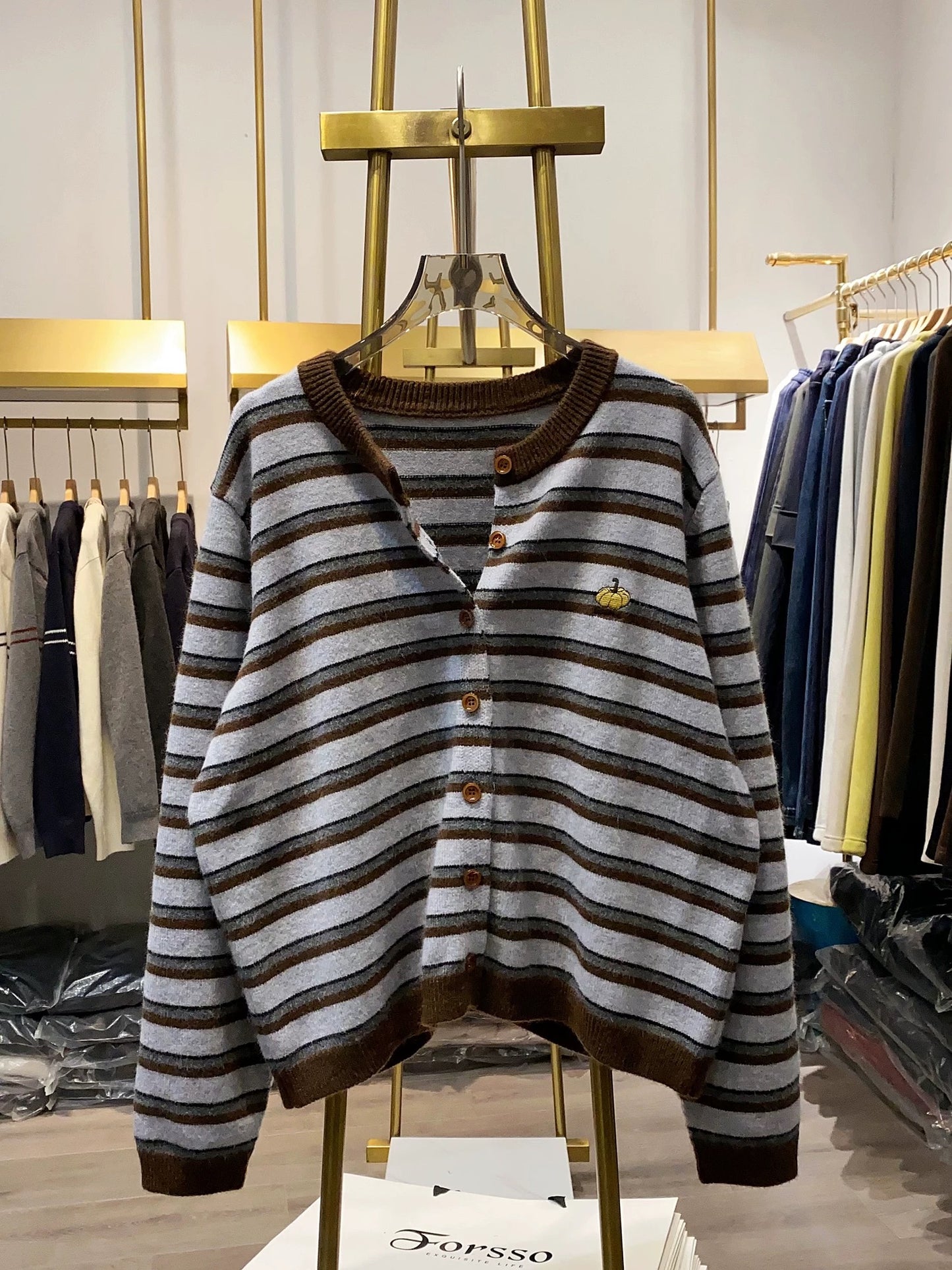 [Xiao Ai's Stall Photos] Fun and Youthful Pumpkin Embroidered Striped Cardigan for Women, New Autumn/Winter Style, Relaxed Fit