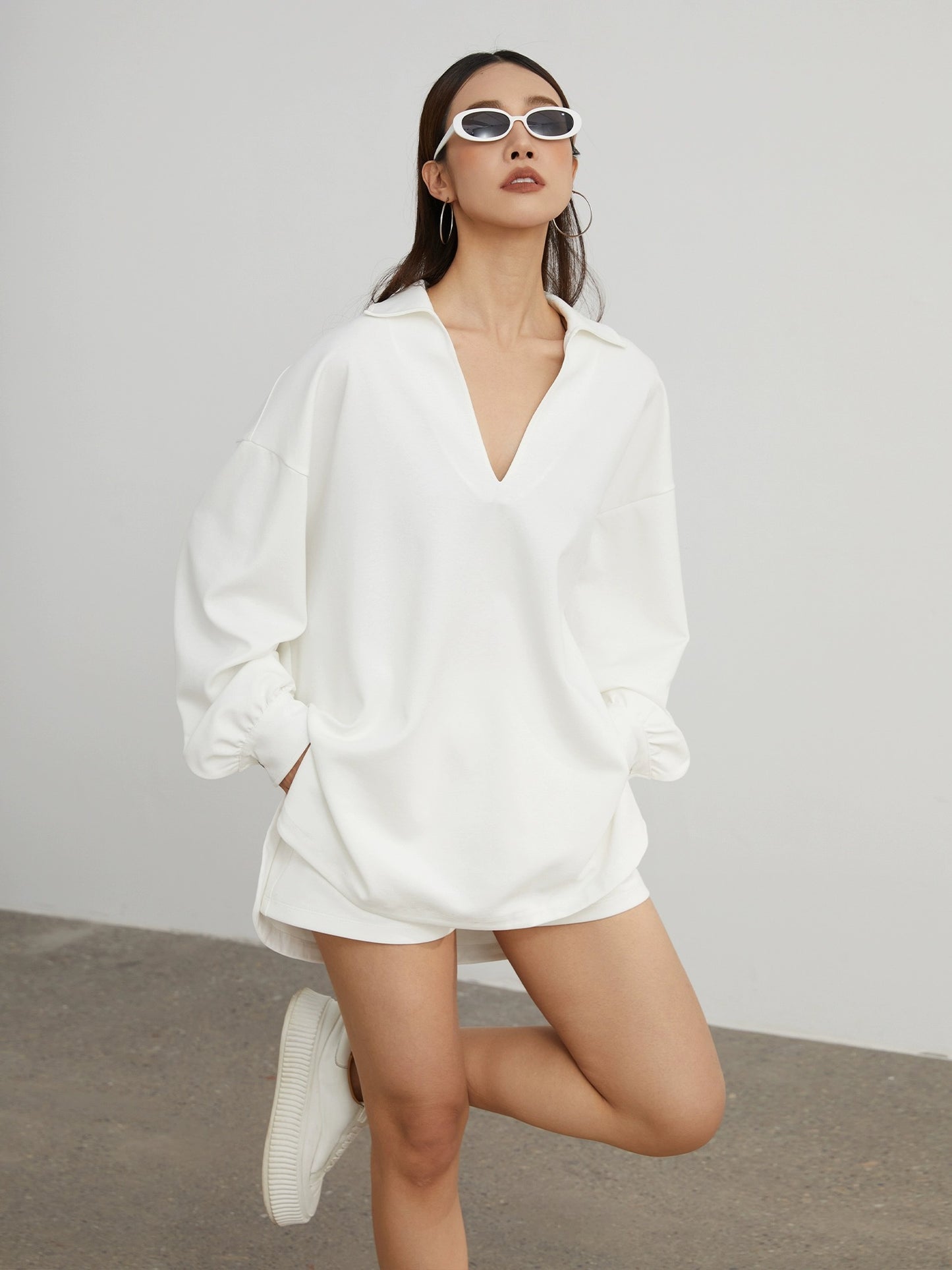 ZzZHANG【Just need word of mouth B】Fashionable deep V shirt collar loose silhouette top + shorts casual suit