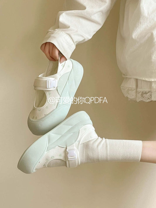 Cute Women's Sports Sandals Casual Shoes 2026 New Style Hot Selling White Sneakers Skate Shoes Versatile Niche Style