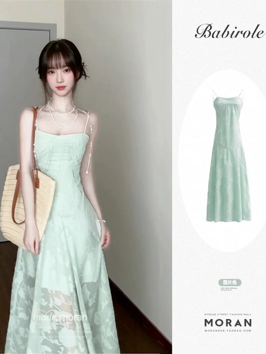 French retro mint green suspender dress for women summer 2025 new summer beautiful seaside holiday style long dress