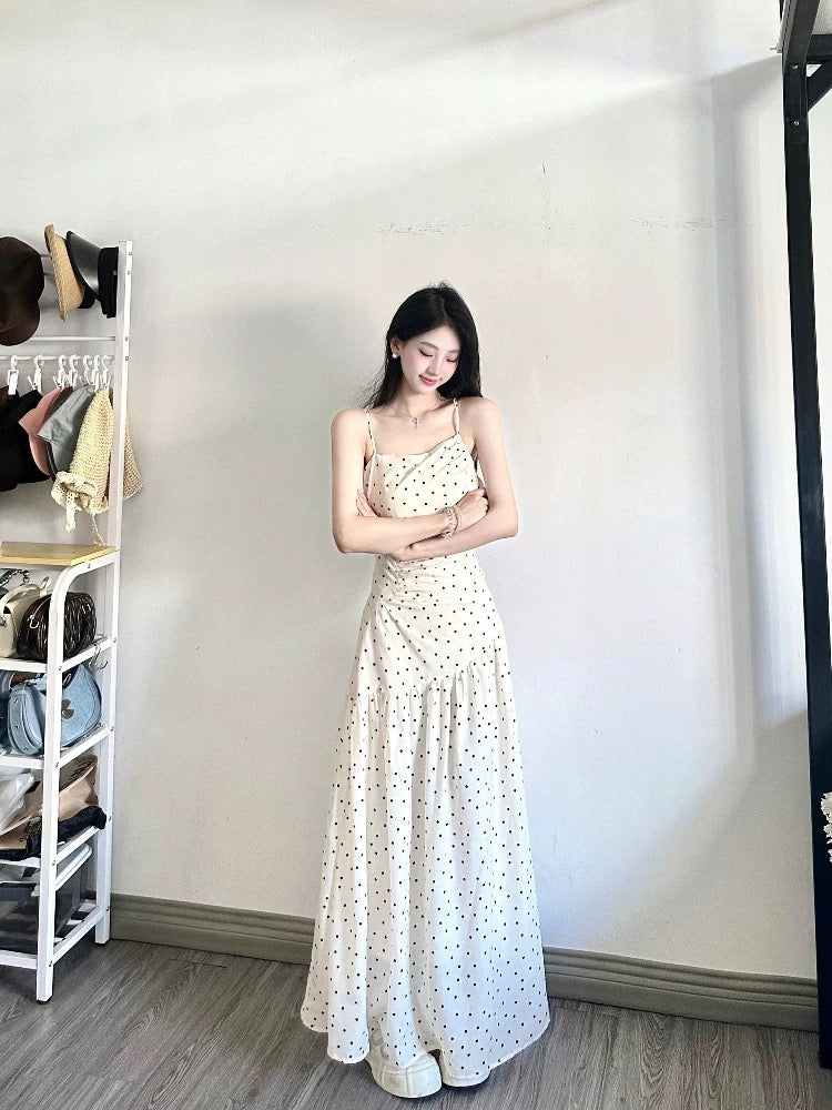 French holiday white polka dot suspender dress for women with waist-hugging gentle design high-end long skirt beautiful in summer