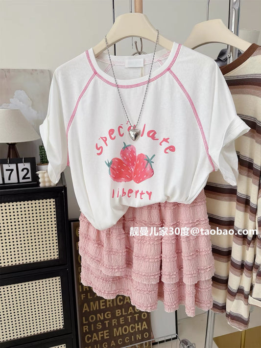 Sweet and edgy~ Korean style cute strawberry print short-sleeved T-shirt for women, loose fit, round neck, color-blocked casual top for summer.