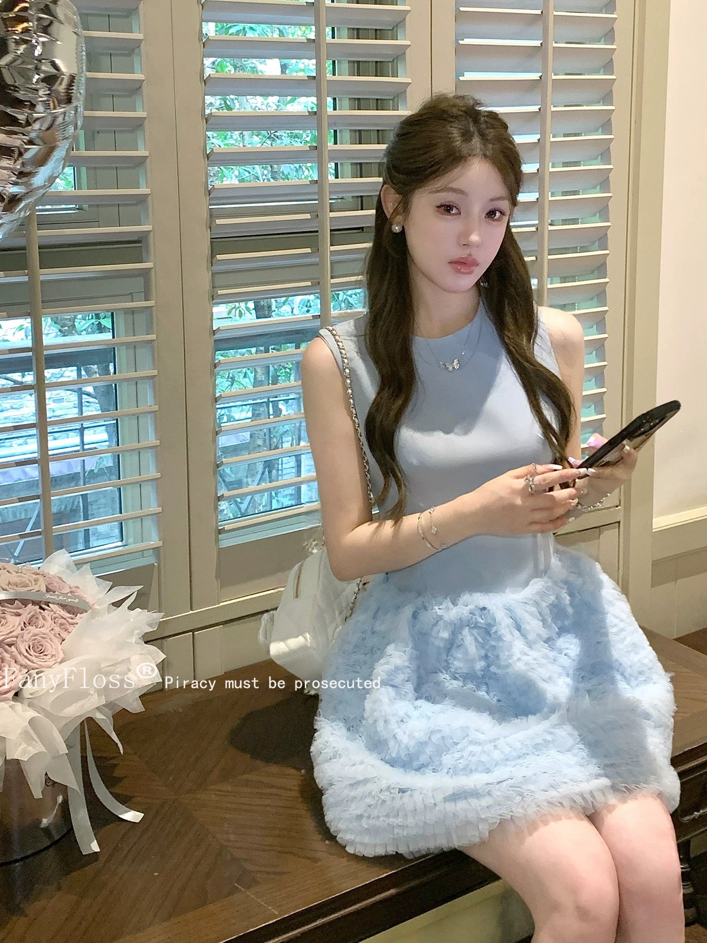 FanyFloss's court-style sleeveless tulle-panel chic cake dress with French flair, high-waisted, slimming, and flared skirt.