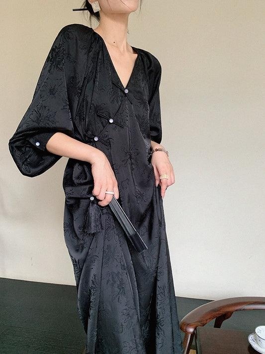 JWUNIQUE off-white V-neck long-sleeved dress women's early spring 2024 new slim temperament fashionable long skirt