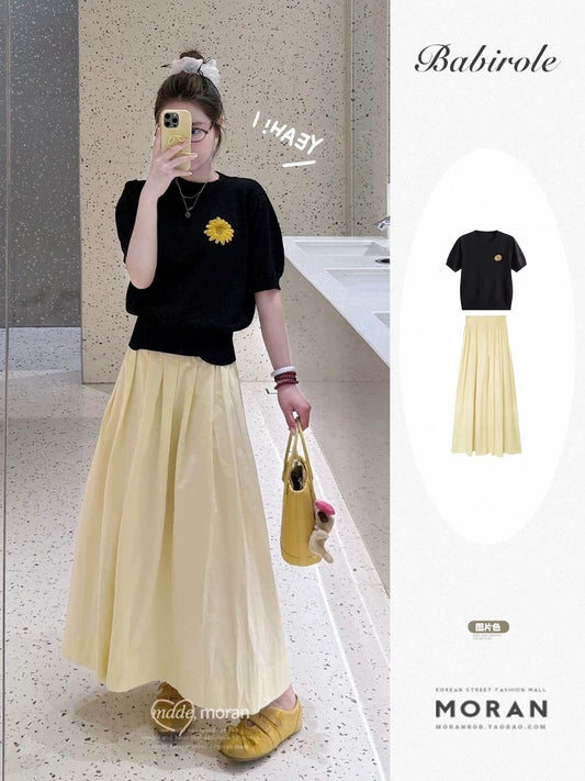 Korean summer beautiful outfit a complete set of black short-sleeved knitted tops and yellow half-length skirt two-piece suit