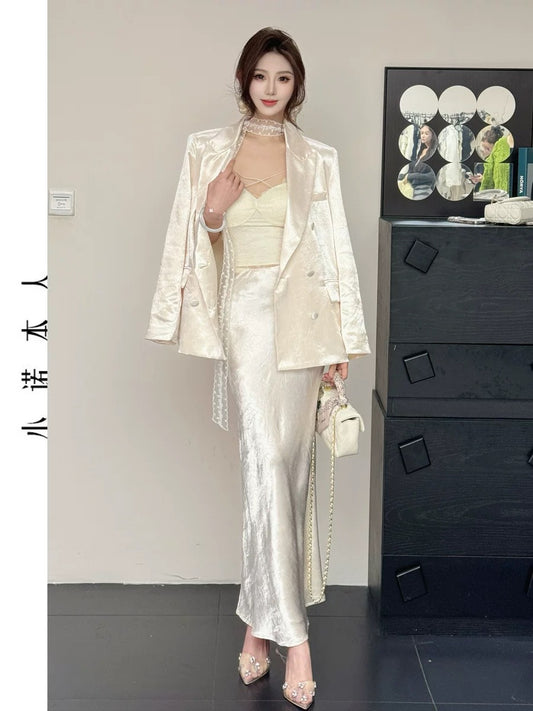 Xiaonuo's own casual suit for women, spring design, wide version, light luxury jacket, high waist bag, hip fishtail skirt suit 2502