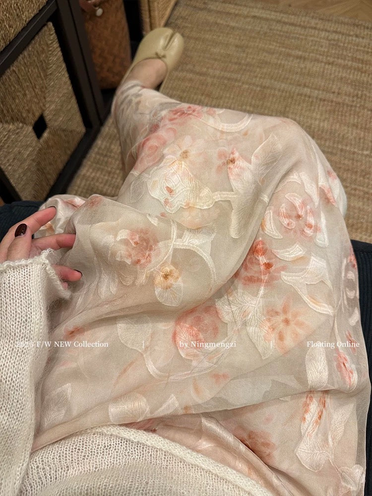 French-style romantic pink jacquard mesh midi skirt, new summer 2025 style, elegant, fairy-like, youthful, floral maxi skirt.