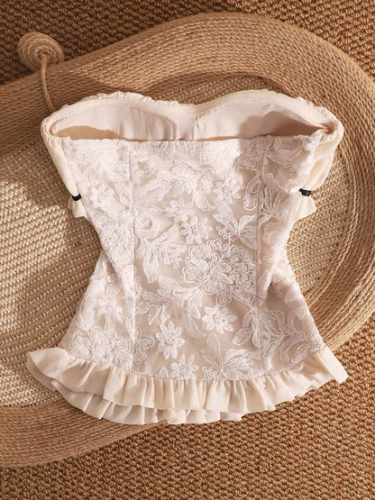 Sweet and versatile lace jacquard strapless vest for women, worn as outerwear with bra pads, off-the-shoulder, sexy, waist-cinching sleeveless top.