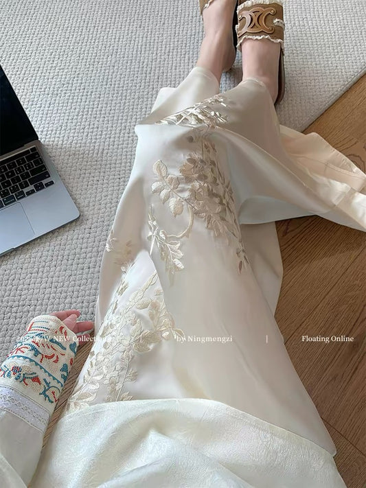 New Chinese style heavy embroidered satin midi skirt for women, spring new style, French high-end feel, Chinese style fishtail skirt